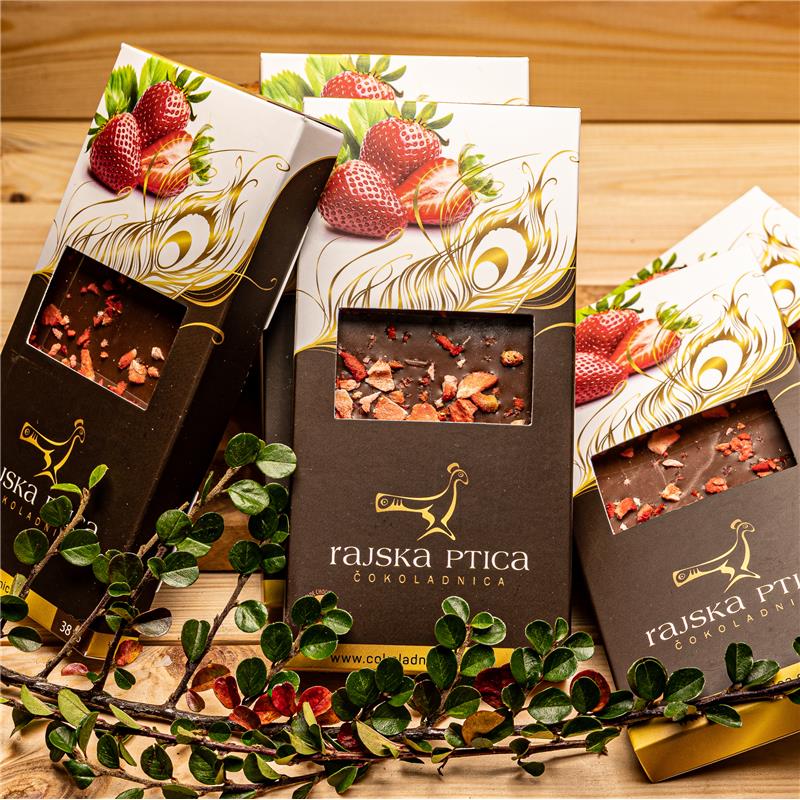 Slovenska čokolada - Mlečna čokolada z jagodo, 85g
